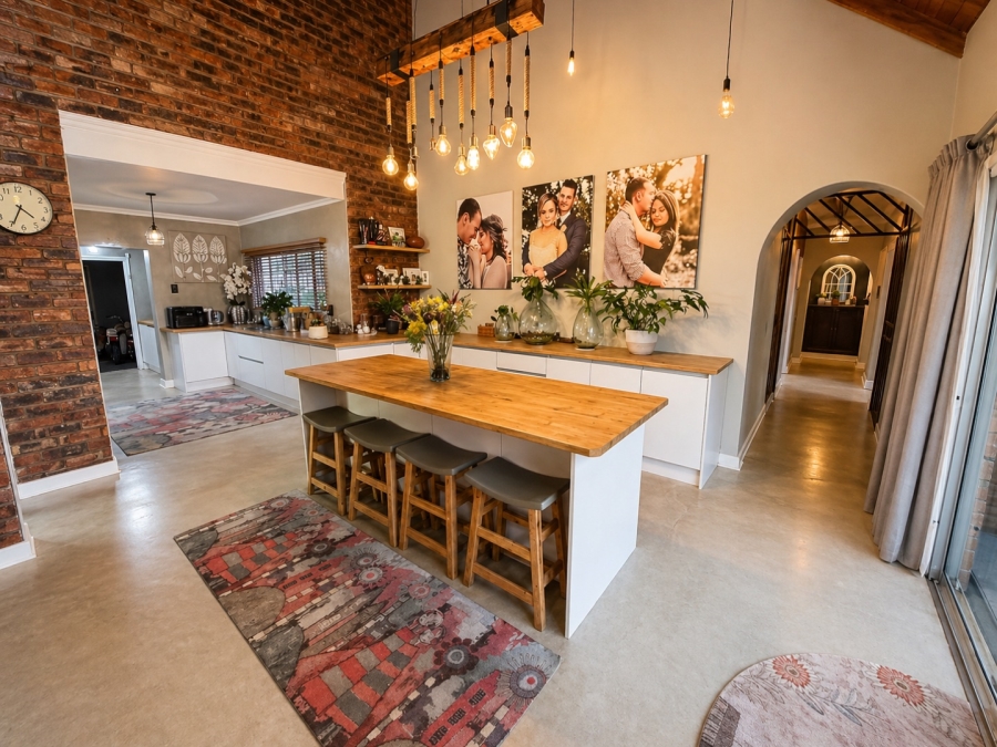 5 Bedroom Property for Sale in Vaalpark Free State